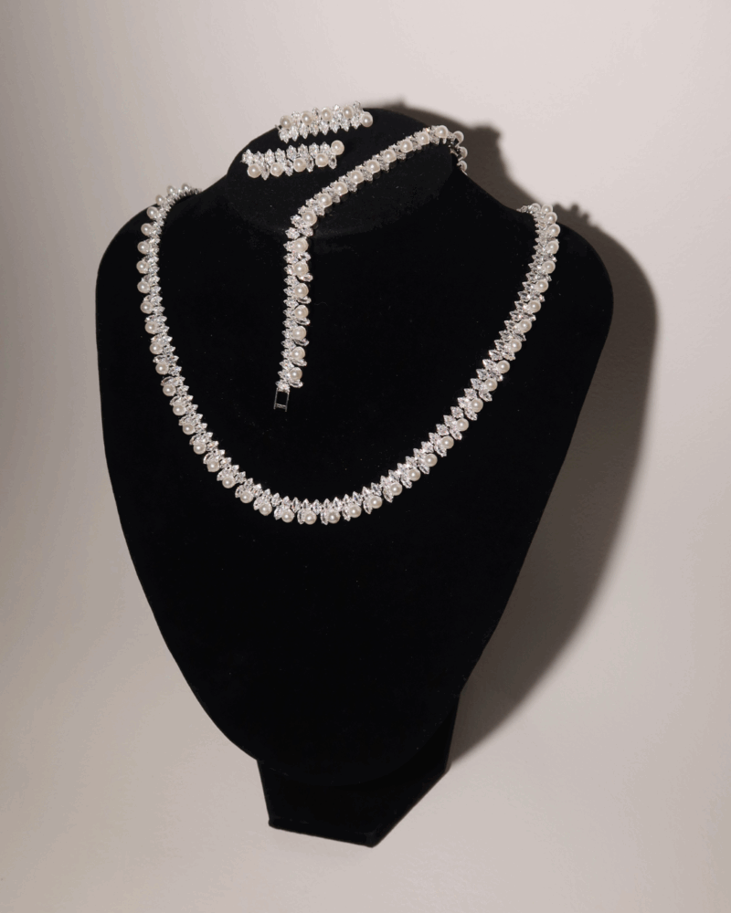 PARURE PERLA